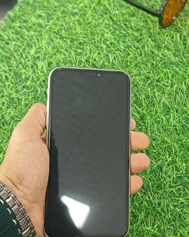 ayfon 11 128 gb qiymeti: IPhone 11, Ağ, Face ID