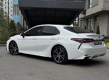 тайота: Toyota Camry: 2021 г., 2.5 л, Автомат, Бензин, Седан — 6
