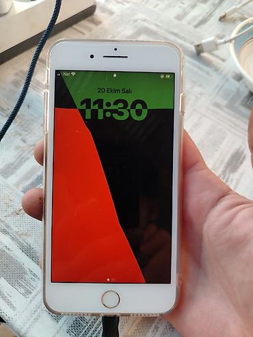 iphone 8 plus satılır: IPhone 8 Plus, 64 GB, Gümüşü, Barmaq izi — 1
