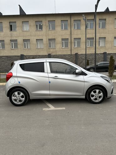 Chevrolet: Chevrolet Spark: 2017 г., 1 л, Автомат, Бензин, Хэтчбэк — 10