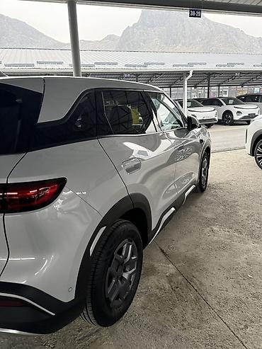 tayota surf: BYD Yuan Up: 2025 г., 0.1 л, Автомат, Электромобиль, Кроссовер — 4