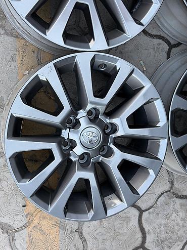 Диски: Литые Диски R 18 Toyota, Комплект, отверстий - 6, Б/у — 5
