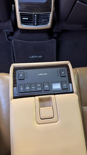 Lexus: Lexus ES: 2017 г., Седан — 12