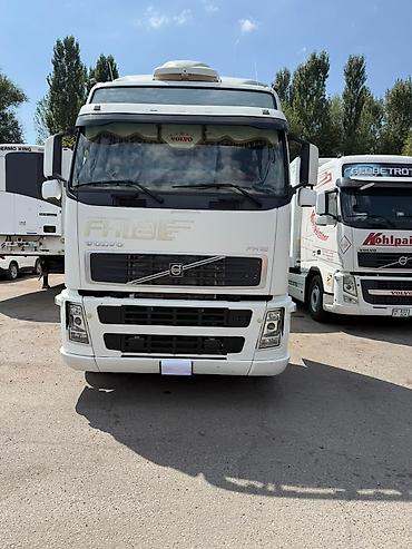 12 балон: Тягач, Volvo, 2003 г., Без прицепа — 3