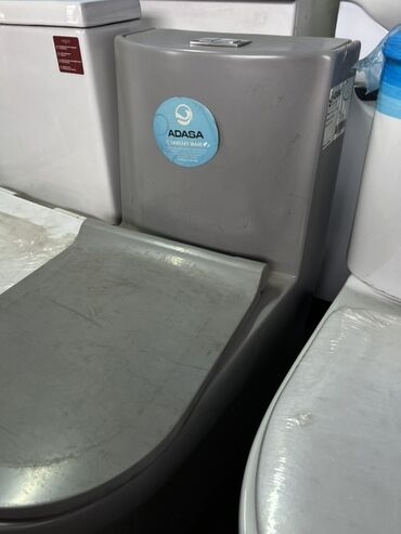 ванна унитаз, раковина: Компактный напольный унитаз ADASA (Sanitary Ware). - Цвет: серый
