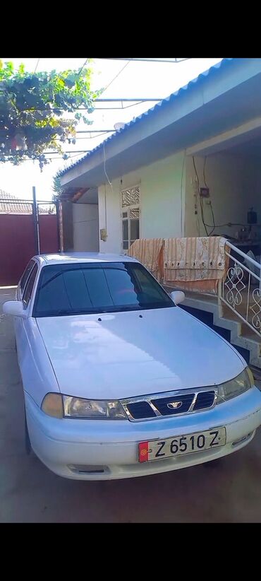 салон на виндом: Daewoo Nexia: 1997 г., 1.5 л, Механика, Бензин