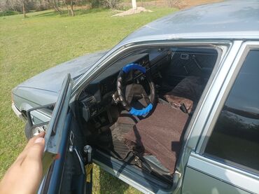 Opel: Opel Rekord: 1984 г., 2 л, Седан — 8