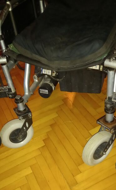 Invalidska kolica elektromotorna,dobro očuvana 100% ispravna