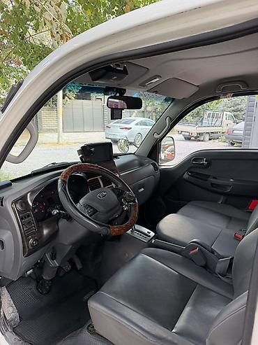 грузовичок: Kia Bongo III — компактный бортовой грузовик. 2019г 2,5 дизель — 7