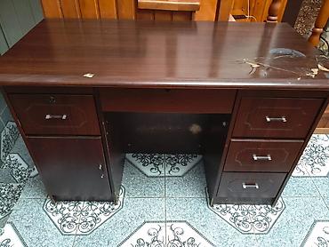 study table: Письменный/компьютерный стол из тёмного дерева (ЛДСП/МДФ) — 2