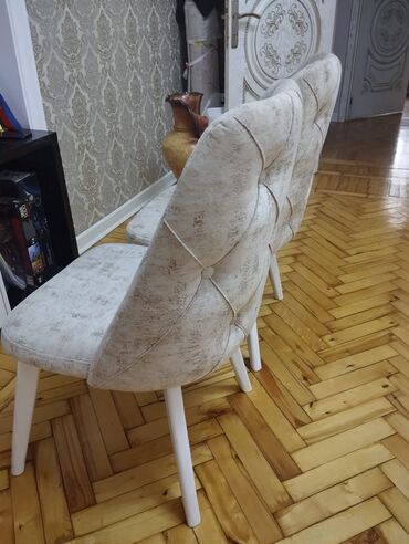 Sviterlər: Stular 1 edədi 100 azn təzədir dəyərinən aşagı verirəm — 7