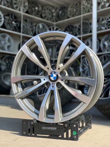 Диски: Литые Диски R 20 BMW, Комплект, отверстий - 5, Новый at lalafo.kg Диски: Литые Диски R 20 BMW, Комплект, отверстий - 5, Новый