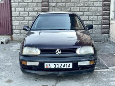 Volkswagen: Volkswagen Golf: 1994 г., 1.8 л, Механика, Бензин, Седан