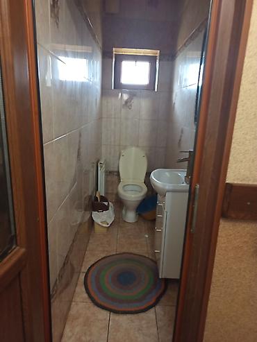 Продажа коттеджей и домов: Продаю дом в очень хорошем районе два санузел зал прихожая большая — 43