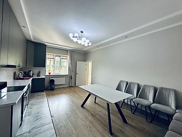 дача вдоль речки: 6 комнат, 240 м², 8 соток, Бишкек, Собственник — 7