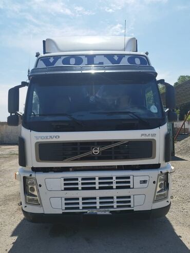 кенгурятник на вольво fh13: Грузовик, Volvo, Дубль, Б/у