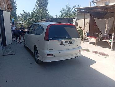 step vagon: Honda Stream: 2001 г., 0.2 л, Автомат, Бензин, Универсал — 2