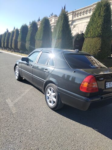 en ucuz mercedes: Mercedes-Benz C 180: 1.8 l | 1995 il Hetçbek