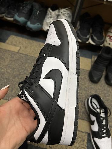 Эркектердин кроссовкасы, 44, Nike, Жаңы, түсү - Кара, Өзү алып кетүү — 1