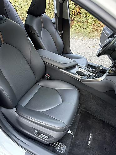 таёта ленкрузер: Toyota Camry: 2023 г., 2.5 л, Автомат, Бензин, Седан — 9