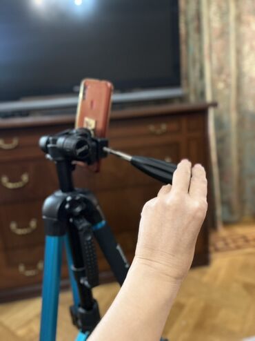 Другие аксессуары для фото/видео: Продаю ШТАТИВ прочный и практичный на железной ножках Штатив Jmary с — 27