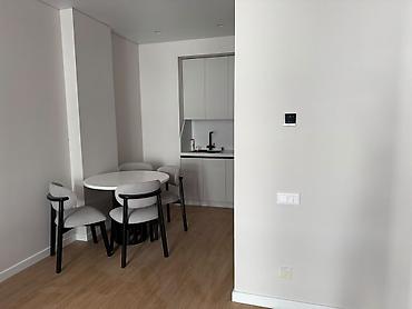 Uzunmüddətli kirayə mənzillər: Sea Breeze Marina Village 2 otaqli ev kiraya verilir. Duş kabini – — 18