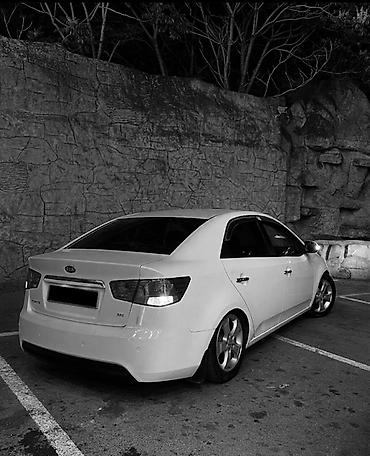 lexus 4.7: Kia Forte: 1.6 l | 2010 il Sedan — 5