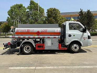 бак дизель: Ассенизатор, Isuzu, 2026 г., от 13 м3 — 4