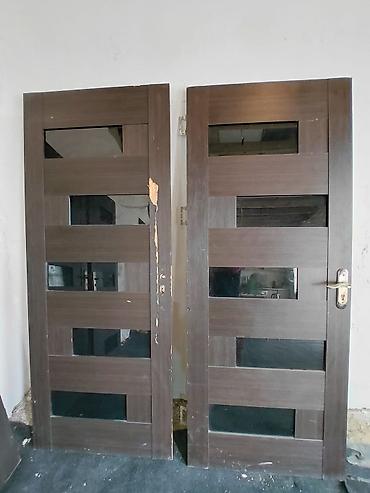 qapi demir qapi seyf qapi: Qapılar – 2 ədəd, şüşəli dizayn - Material: MDF/Laminat örtüklü taxta — 3