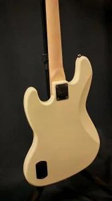 Gitare: SQUIER AFFINITY ACT JAZZ BASS OWT | . Slanje po — 8