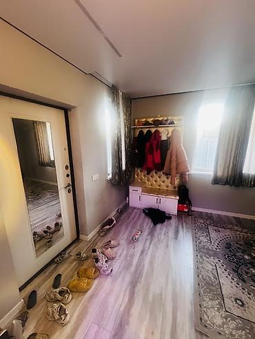 Үйлөрдү сатуу: 5 бөлмө, 120 м², 4500 соток, Бишкек, Үмүт ж/м Менчик ээси — 3