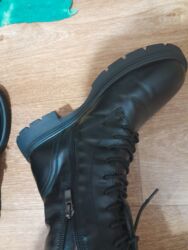 toot обувь бишкек: Женские кожаные ботинки в стиле берцев - Материал: натуральная черная