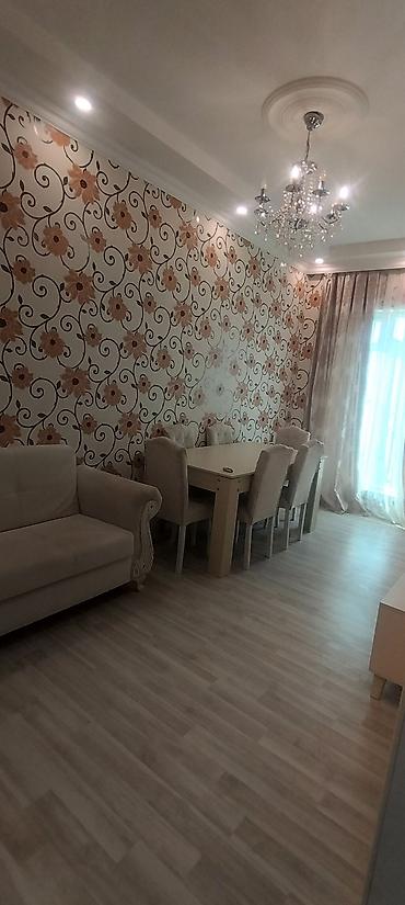 kiraye evler 4 cu mikrorayon: Bine savxozda 334,nomreli mektebin yaninda 2otaqliqapida — 4