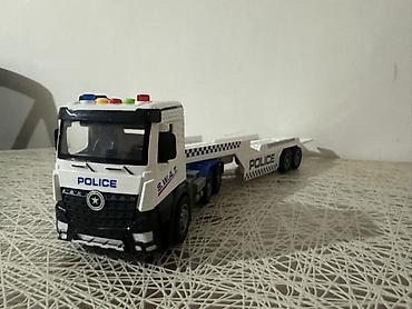 polis oyuncaq dəsti: Uşaq oyuncağı – Polis treyleri olan yük maşını (S.W.A.T. temalı) - — 1