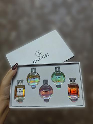 mini parfum: Chanel mini ətir dəsti Məzmun: - Chanel N°5 Eau de Parfum (mini — 1