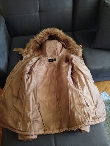 ženska zimska jakna: L (EU 40)