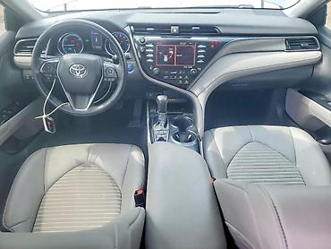 поможем: Toyota Camry: 2020 г., 2.5 л, Гибрид, Седан — 7