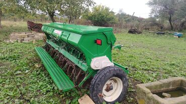 Toxum səpənlər: İli 2009 satişi 2010 du 12900 saat işləyib sezina işləyir rel aliclar — 16