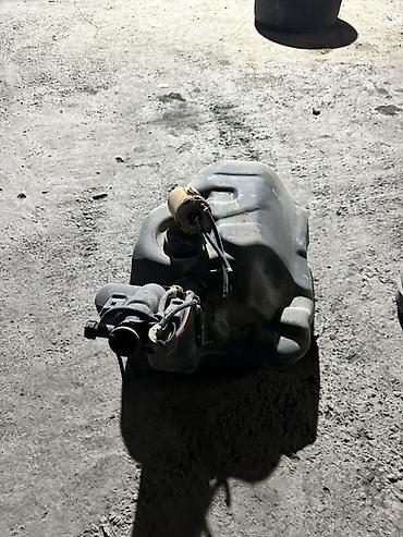 in car: Топливный бак в сборе для пассат б3 Описание: - Пластиковый топливный — 2