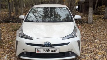 Toyota: Toyota Prius: 2019 г., 1.8 л, Типтроник, Гибрид, Хэтчбэк