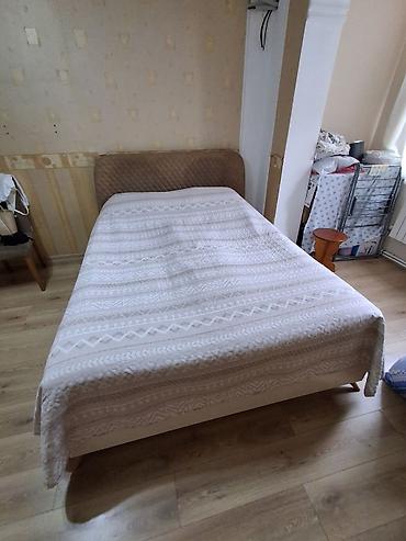 İki nəfərlik yataq dəsti
eni 1.60
uzunlugu 2m
matras ustunde verilir lalafo.az -da İki nəfərlik yataq dəsti
eni 1.60
uzunlugu 2m
matras ustunde verilir