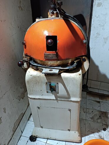 Ostali kuhinjski aparati: Industrijska valjak mašina za testo / laminator - Teška, stabilna — 13
