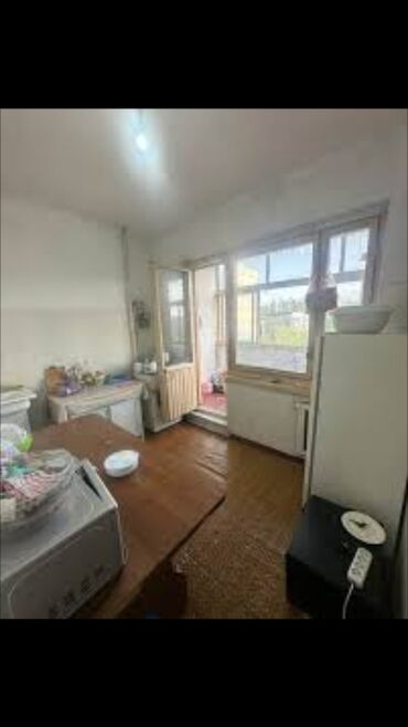 2 комнатная квартира 106 серия: 1 комната, 37 м², 105 серия, 1 этаж