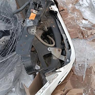 Передние фары: Передняя правая фара Mercedes-Benz 2004 г., Б/у, Оригинал — 7