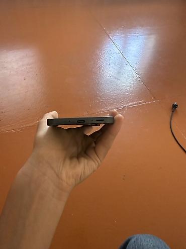 a 26 samsung: Satılır: Android smartfon - Rəng: qara, şüşə/parlaq arxa panel - — 4