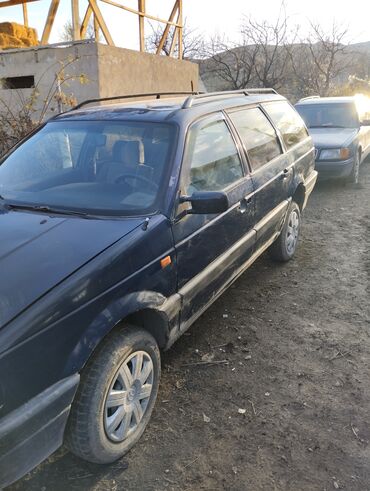 Volkswagen: Volkswagen Passat: 1992 г., 1.8 л, Механика, Бензин, Универсал