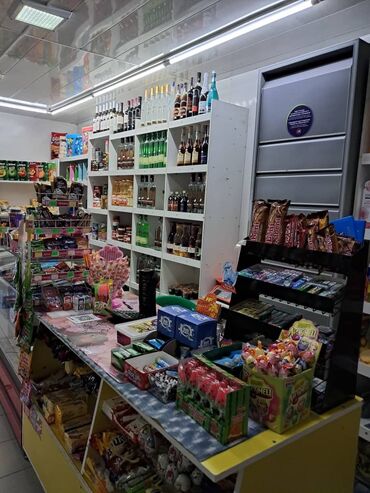 продаю дом ак ордо 1: Продаю Магазин Отдельностоящий магазин, 33 м², Свежий ремонт, Отдельный вход, 1 этаж