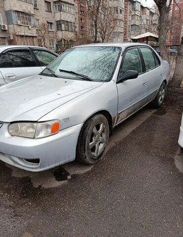 Toyota: Toyota Corolla: 2001 г., 1.8 л, Механика, Бензин, Седан