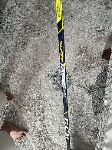 Цена договорная.Продам хоккейную клюшку CCM Super Tacks AS3. Правый