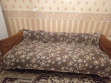 sunger: Çarpayı-divan - Klassik dizaynlı, taxta karkaslı çarpayı-divan - Yan — 1